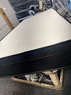 Brand new twin mattress