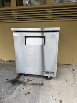 TRUE Industrial Mini Freezer 