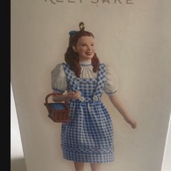 WIZARD OF OZ CHRISTMAS ORNAMENT