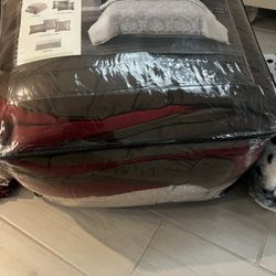 Queen Comforter Set With Matching Panels And Fur Blanket 