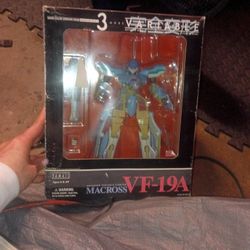 MACROSS VF-19A 