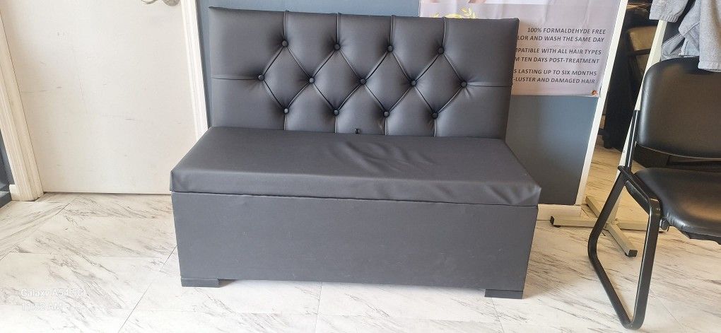 Office Furniture. Set Of 2 Sofa With Storage. Ideal For Waiting Room