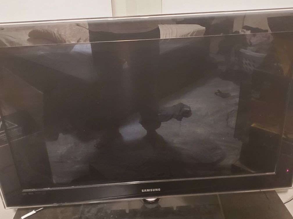 Samsung TV LN40B640R3F