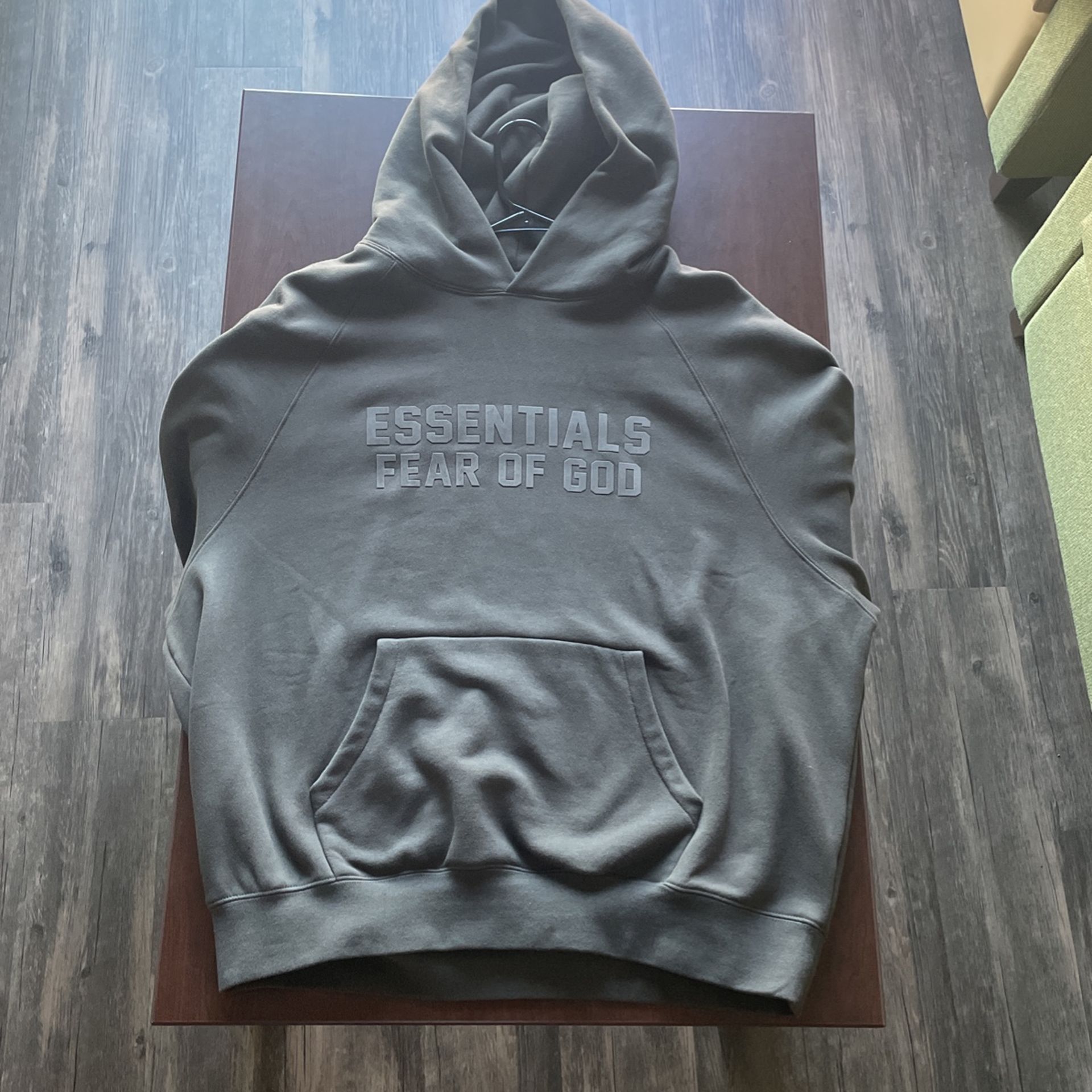 ESSENTIALS Gray Raglan Hoodie (medium)