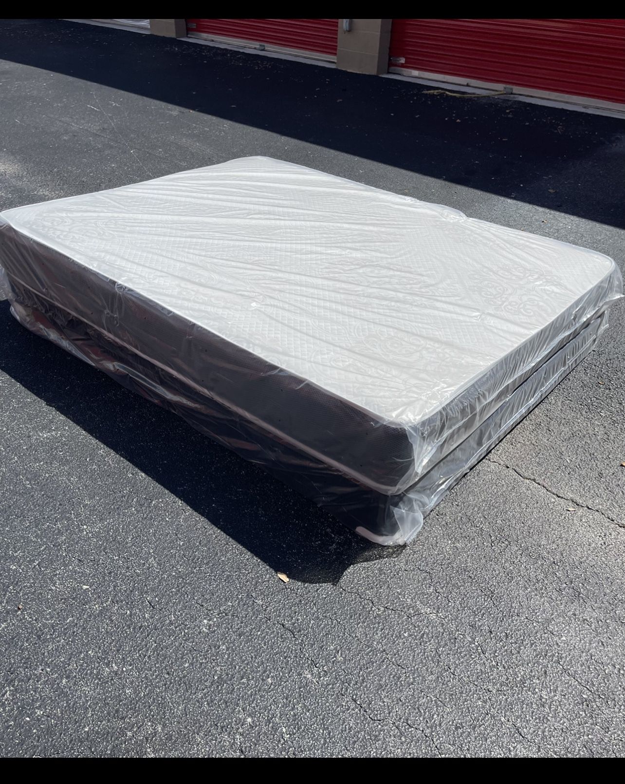 NEW Mattress Full Size With Box Spring // Offer 🚚