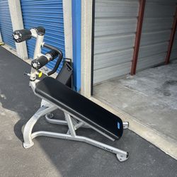 CYBEX BENT LEG ABDOMINAL BENCH! IN STOCK AND READY FOR PICKUP!!