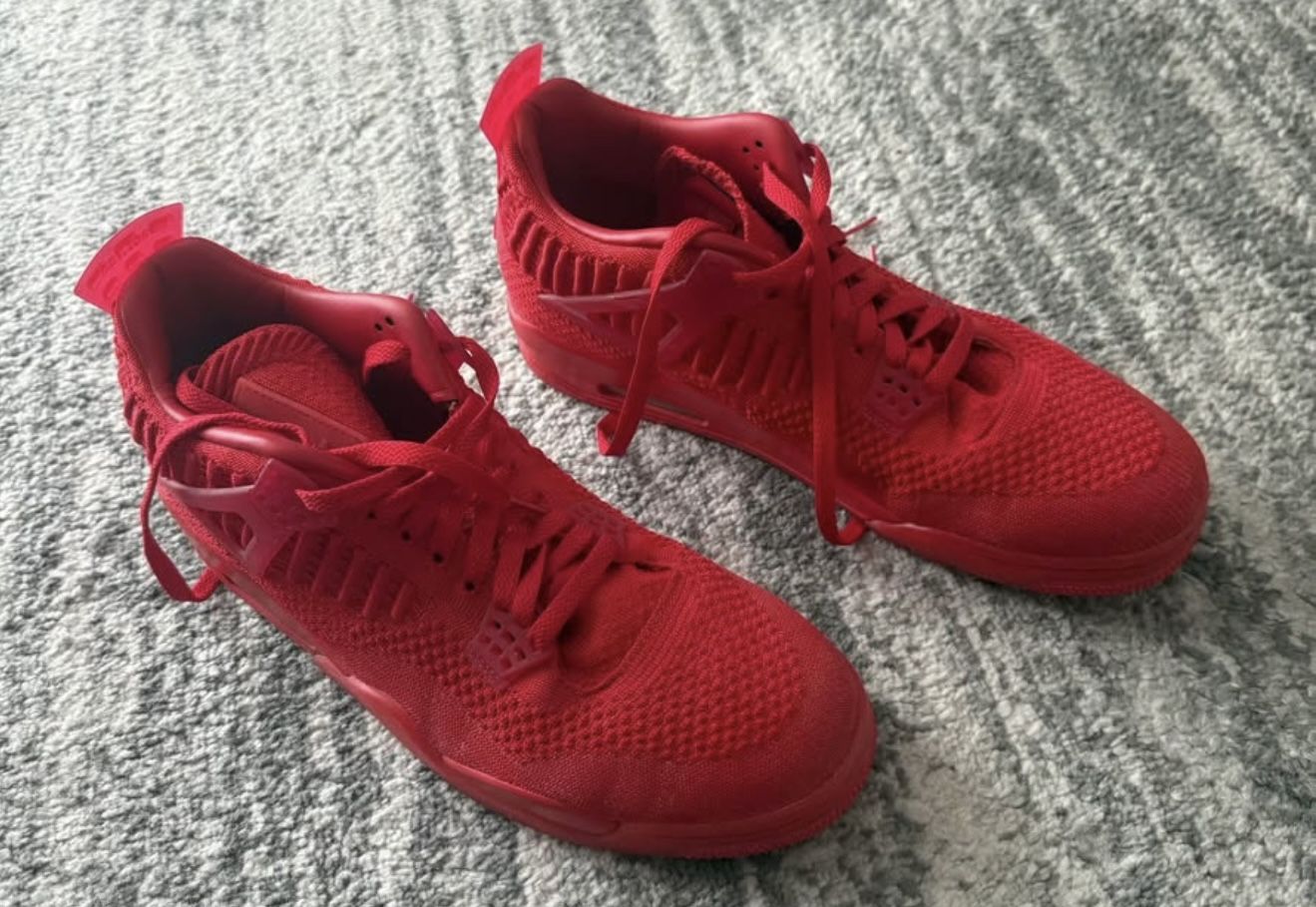 Air Jordan Retro Flyknit university Red Size 12