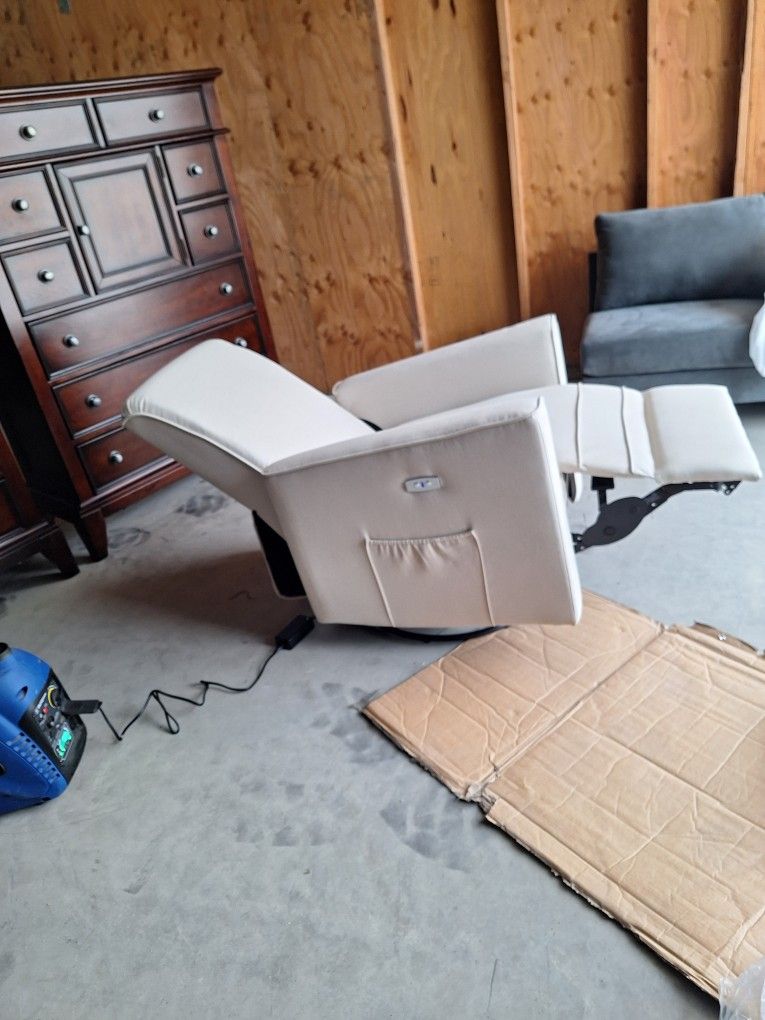 Glider Swivel PowerRecliner $240 FIRM