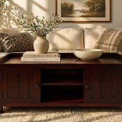 Tv stand/media console