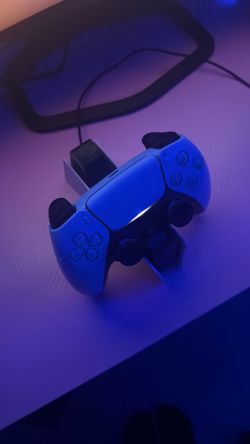 Ps5 controller holder and charger