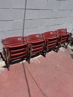 Dodger stadium seats