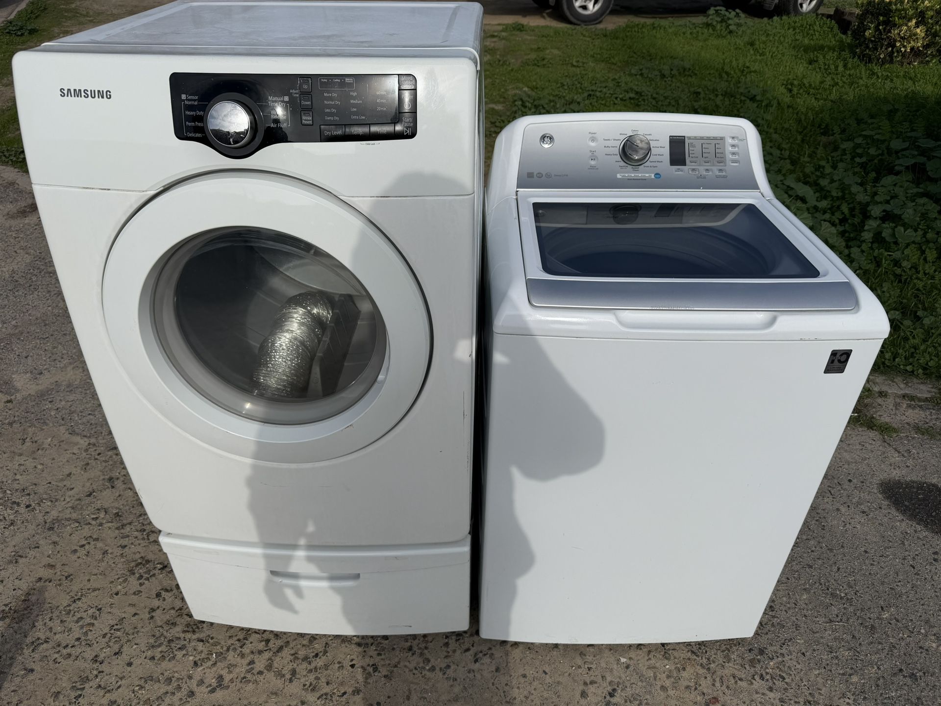 Washer & Electric Dryer
