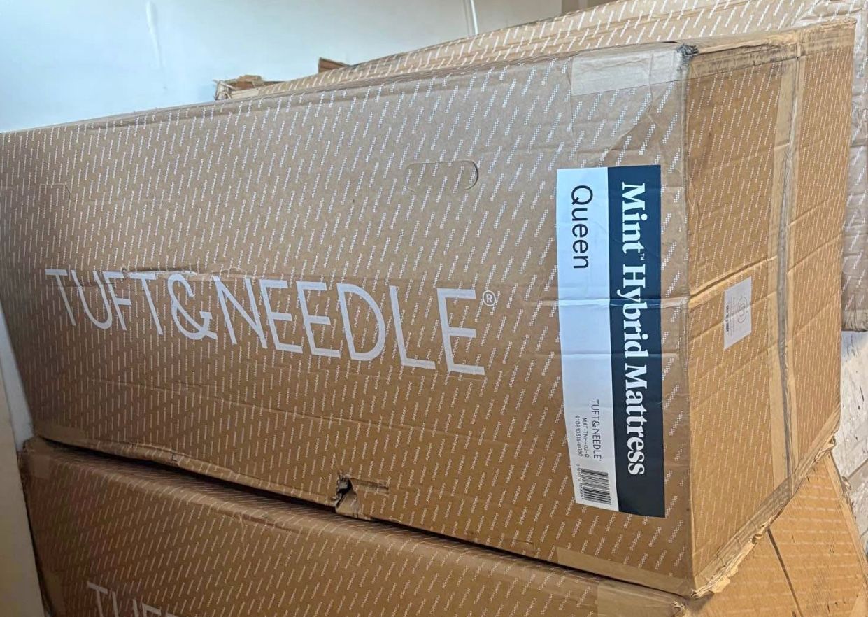 Tuft & Needle Queen Size Mattress 😴😴