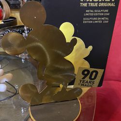 Disney Mickey Mouse 90th Birthday Gold Metal LE Sculpture True Original 90 Years