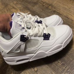 Jordan 4 Metallic Purple