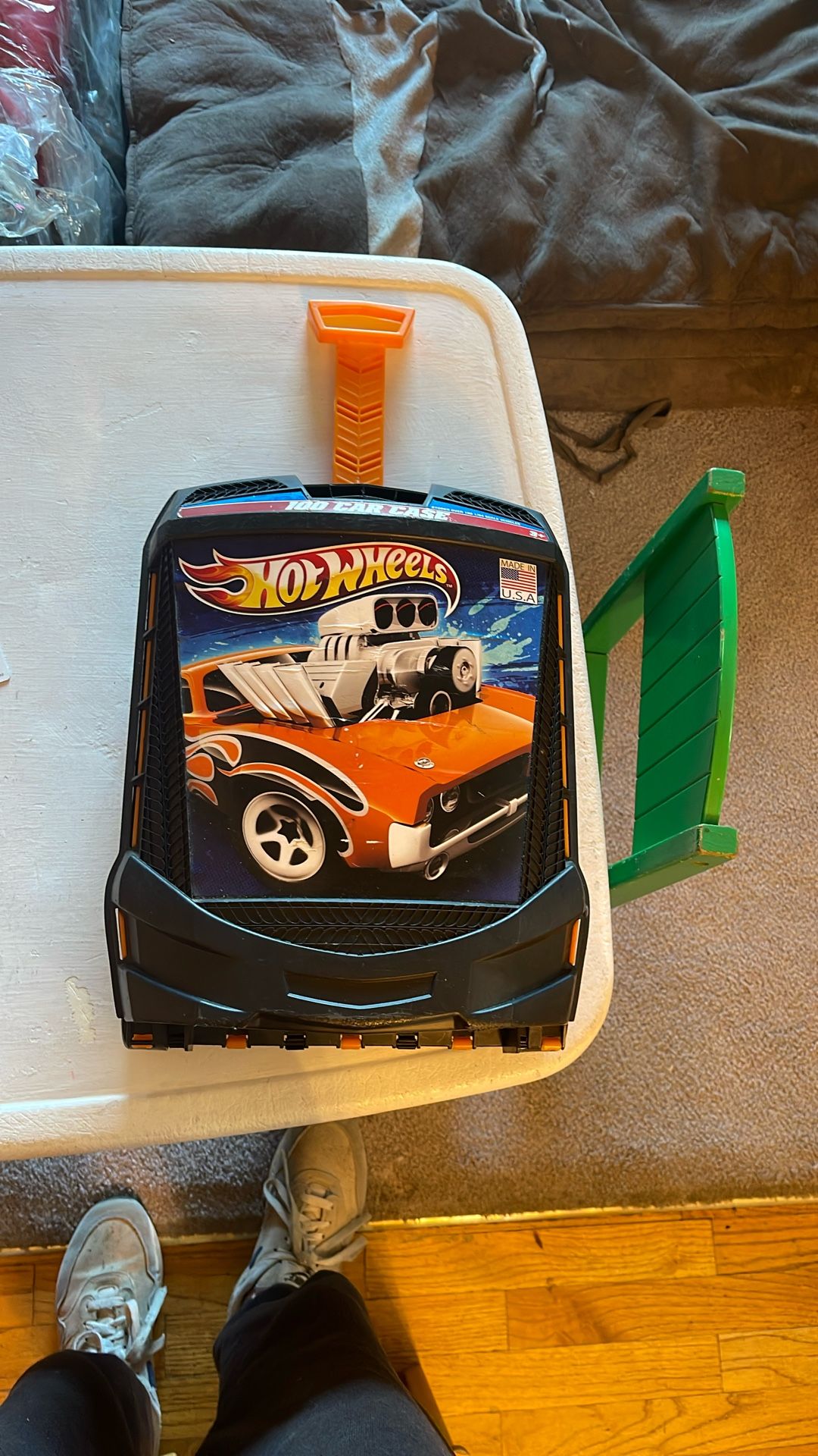 Hotwheels 100 storage case