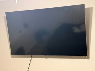 65 “ SAMSUNG TV $450 OBO (TV MOUNT INCLUDED)