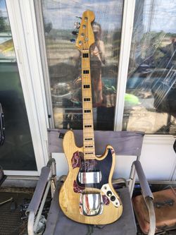 Jazz bass guitar