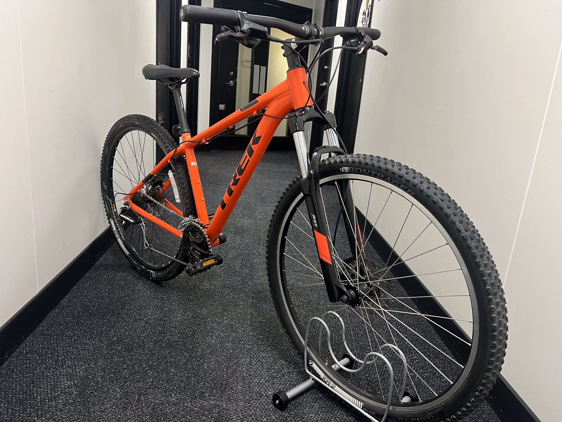 Trek Marlin 6 2nd Gen 29er