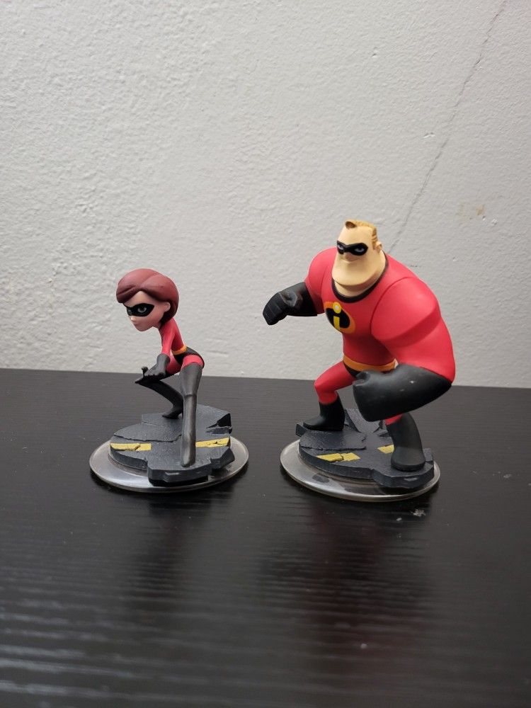 Disney Infinity Mr. Incredible & Mrs. Incredible Character Figures Preowned (A)
