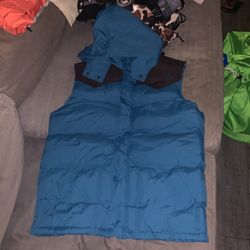 New With Tags Buffalo Puffer Vest With Hood