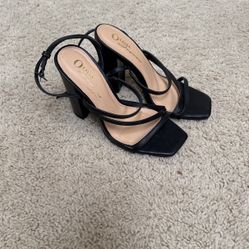 Size 5.5 Strappy Black Heels 