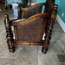 Vintage King Chair 
