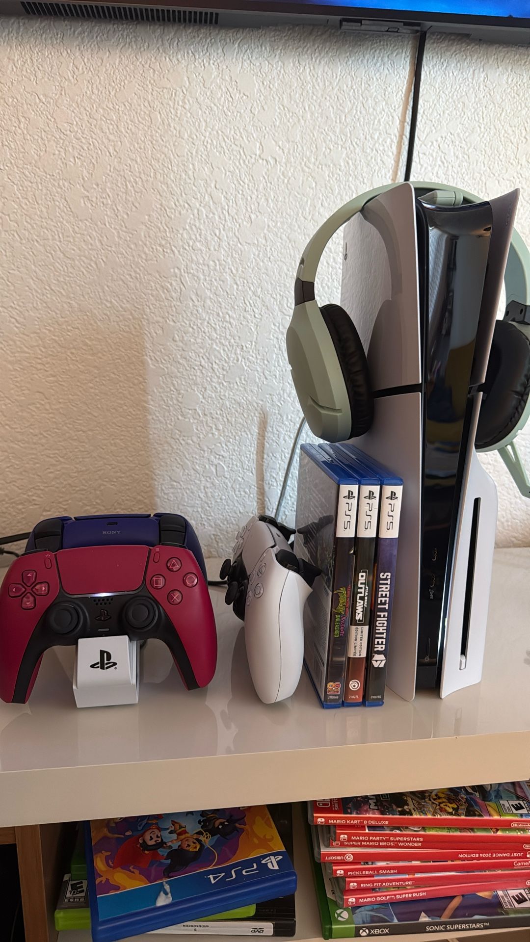 PS5 W/Extras 