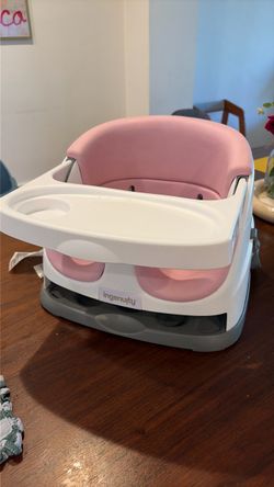 Ingenuity Baby Base 2-in-1 Booster Feeding and Floor Seat with Self-Storing Tray
