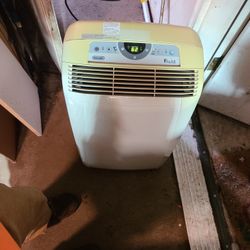PORTABLE A/C Unit 