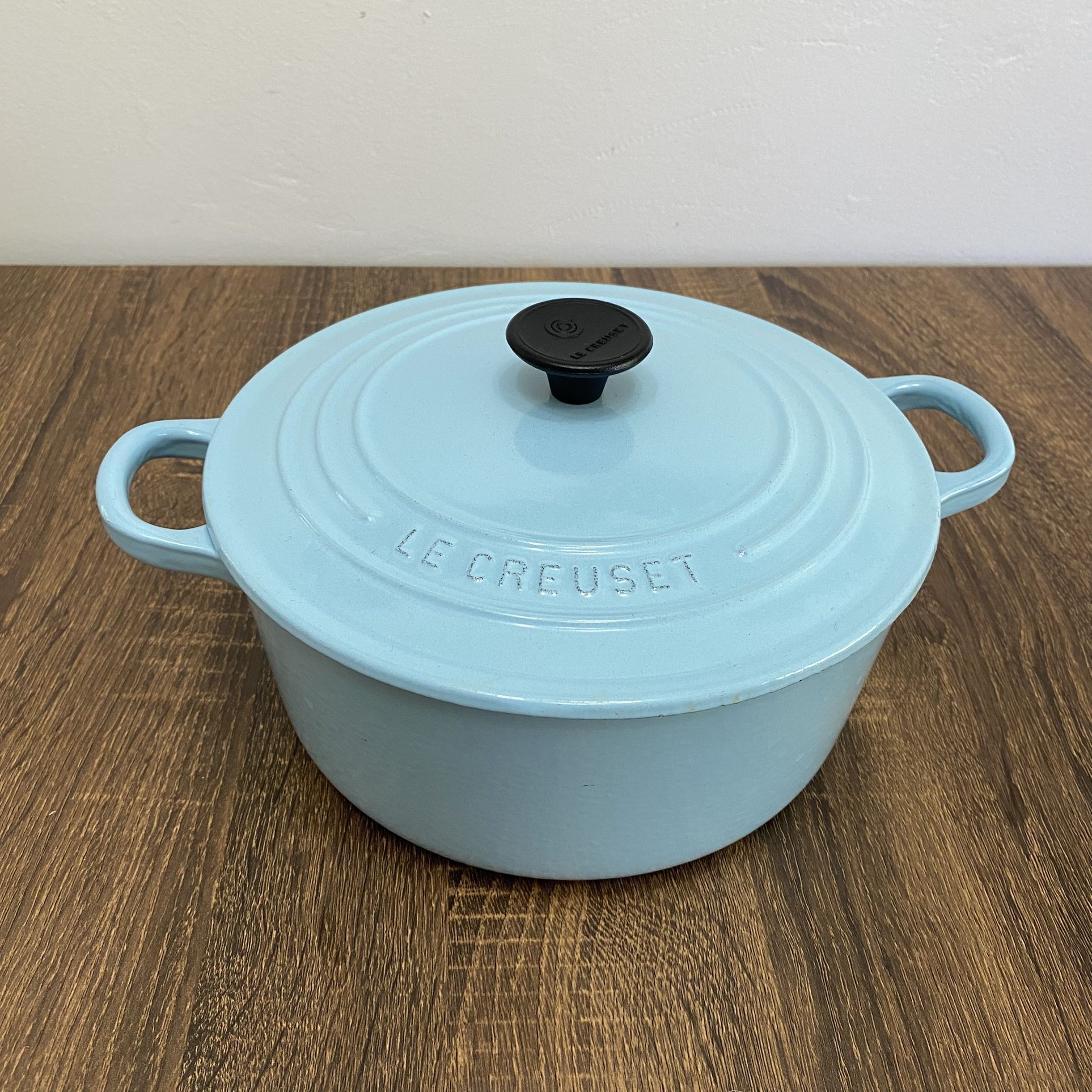 Le Creuset Signature Round Dutch Oven 22 In Sky Blue