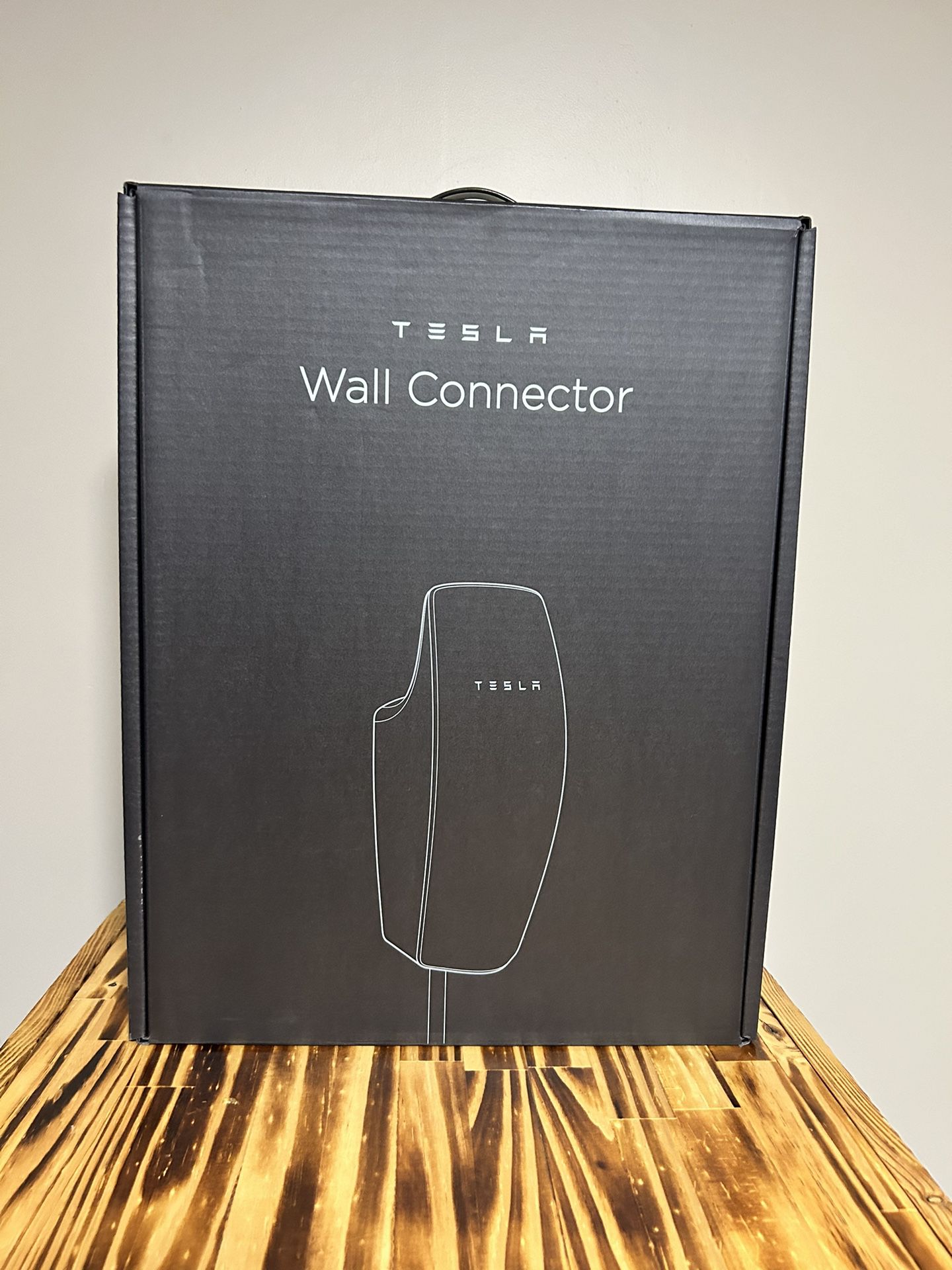 Tesla Wall Connector - J1772