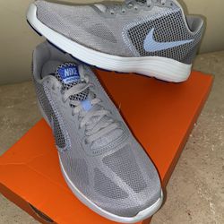 NEW Women’s Nike Shoes 