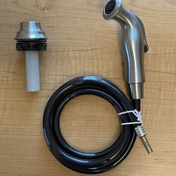 *NEW* Kitchen Faucet Spray Head Assembly