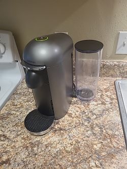 Nespresso VertuoPlus Deluxe  espresso machine