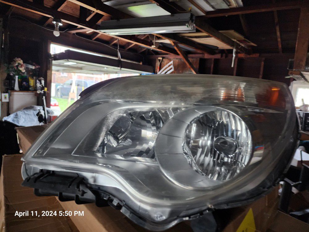 Headlight For Chevrolet Equinox 2010-2017