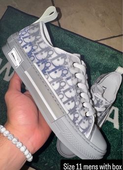 Dior b23