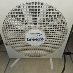 12 Volt Fan By Fan-Tastic Vent 