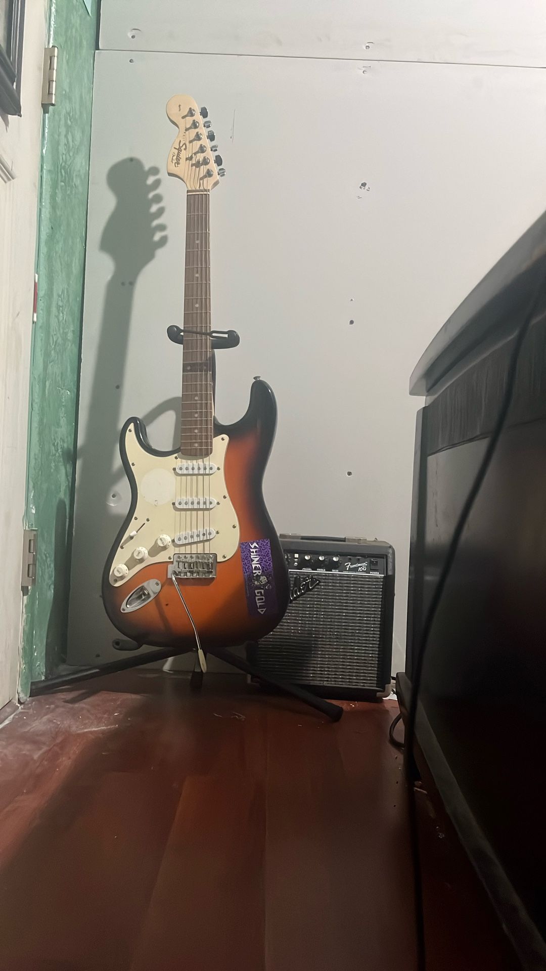 Squire Guitar And Fender 10g Amp