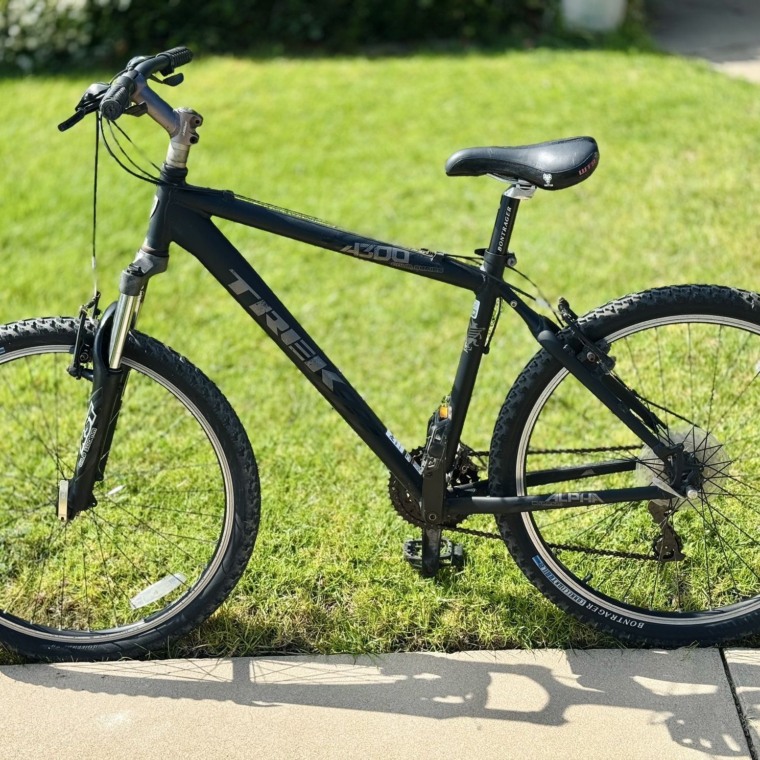 Trek 4300 Mountain Bike for Sale in Chula Vista, CA - OfferUp