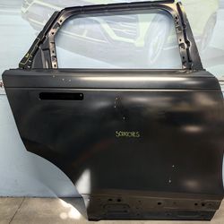 2018-2023 RANGE ROVER VELAR RIGHT REAR DOOR