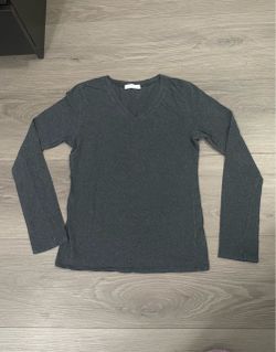 V neck Long sleeve top