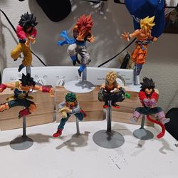  7  Dragón Ball action figures set collection. good Condition.   Collectible.  I have an extra figure, it's missing one arm, I can add it  if you want