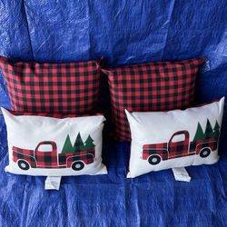 4 Pc Christmas Pillow Set