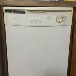 Frigidaire Dishwasher 