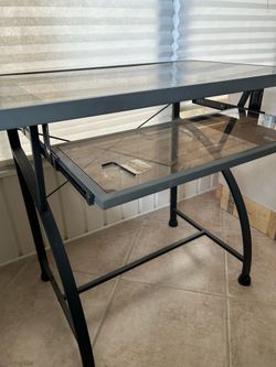 Small desk