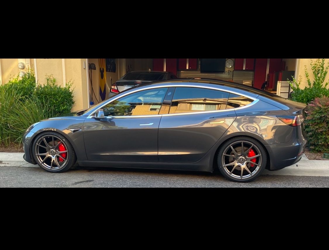 Tesla model 3 & Model Y Forgestar Wheels (Set Of 5) New in Box 20 X 9