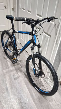 Trek 3 Series Aluminum Bike