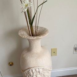 Large flower vase 