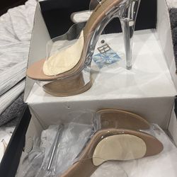 Fashion nova Heels 6.5